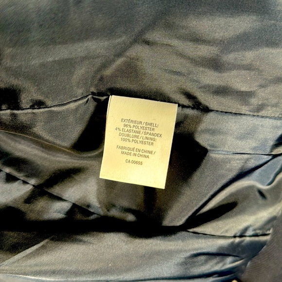 Women’s blue blazer size 13, by Reitmans, single button, from tv show wardrobe - Picture 5 of 5